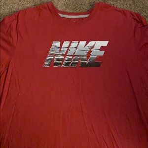 Nike tshirt